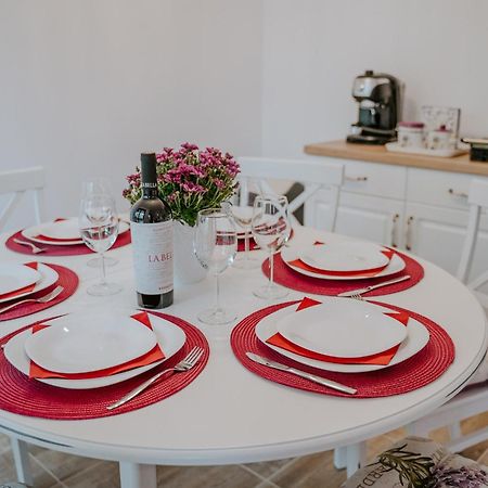 Bella'S Sea Apartment-Beach, Sea Garden ,Old Town, Free Parking, Free Evcharging Station Варна Екстериор снимка