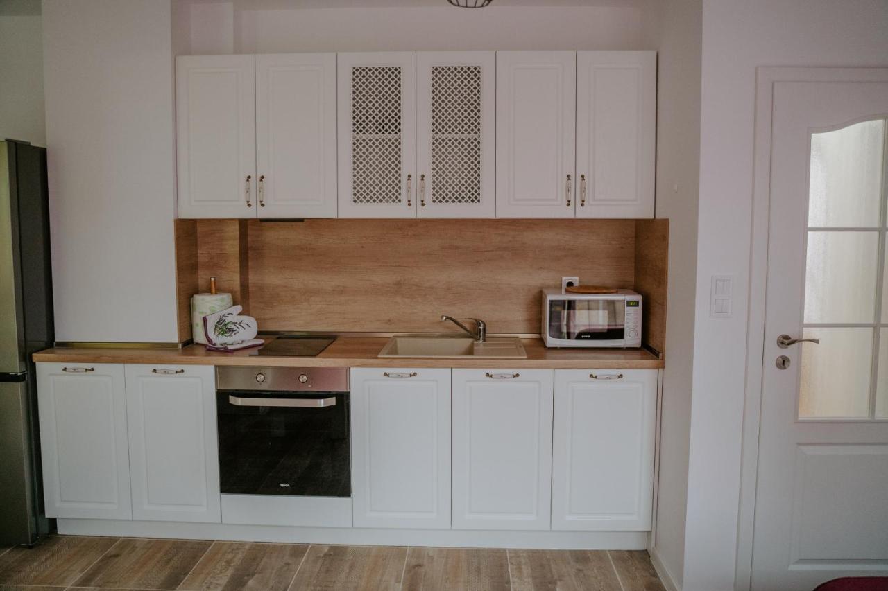 Bella'S Sea Apartment-Beach, Sea Garden ,Old Town, Free Parking, Free Evcharging Station Варна Екстериор снимка