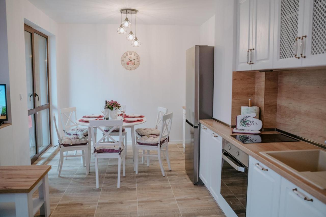 Bella'S Sea Apartment-Beach, Sea Garden ,Old Town, Free Parking, Free Evcharging Station Варна Екстериор снимка